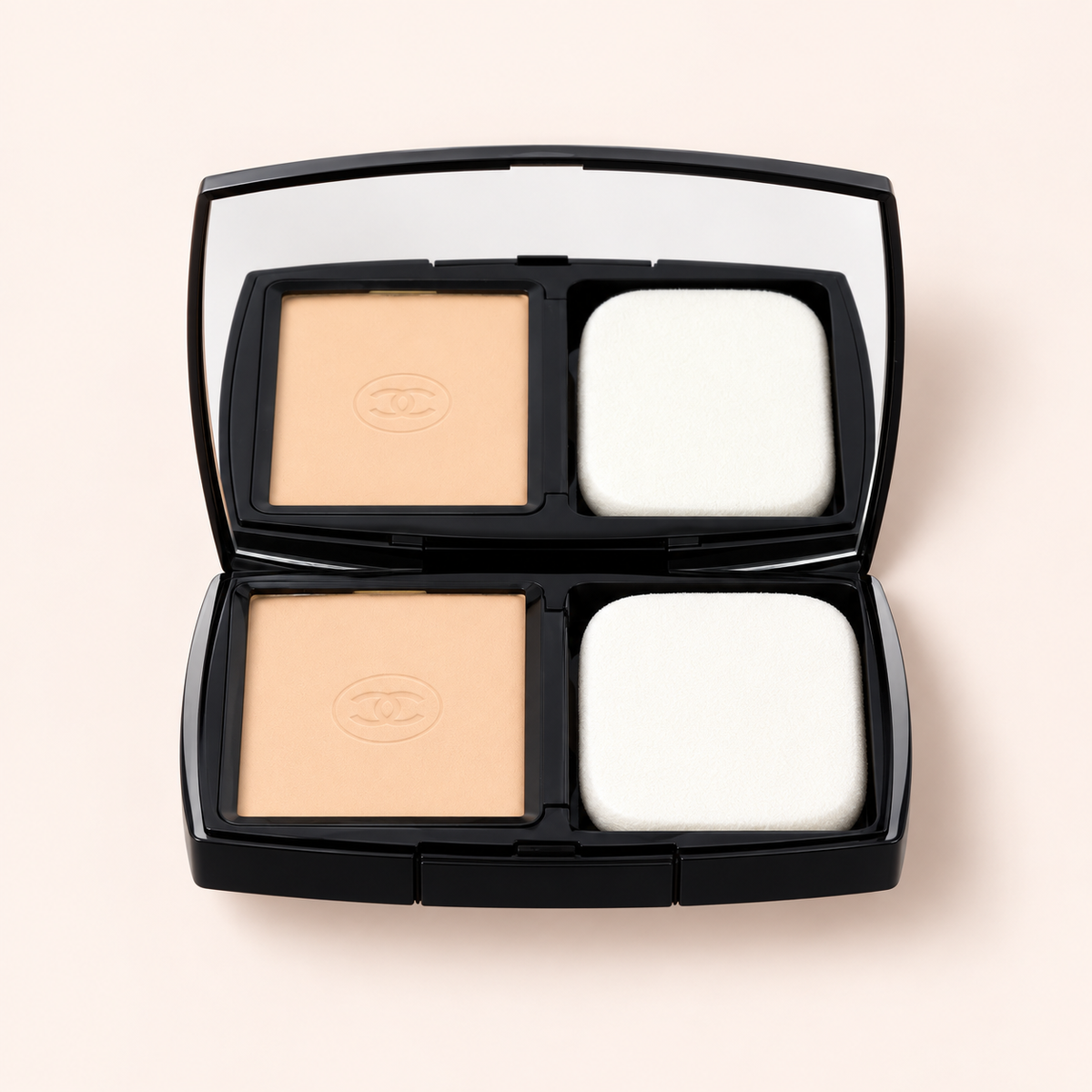 Chanel Ultra Le Teint Flawless Finish Compact Foundation 13 ml