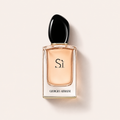 Flakon Giorgio Armani Sì EDP 50 ml na béžovém pozadí – MrRizz