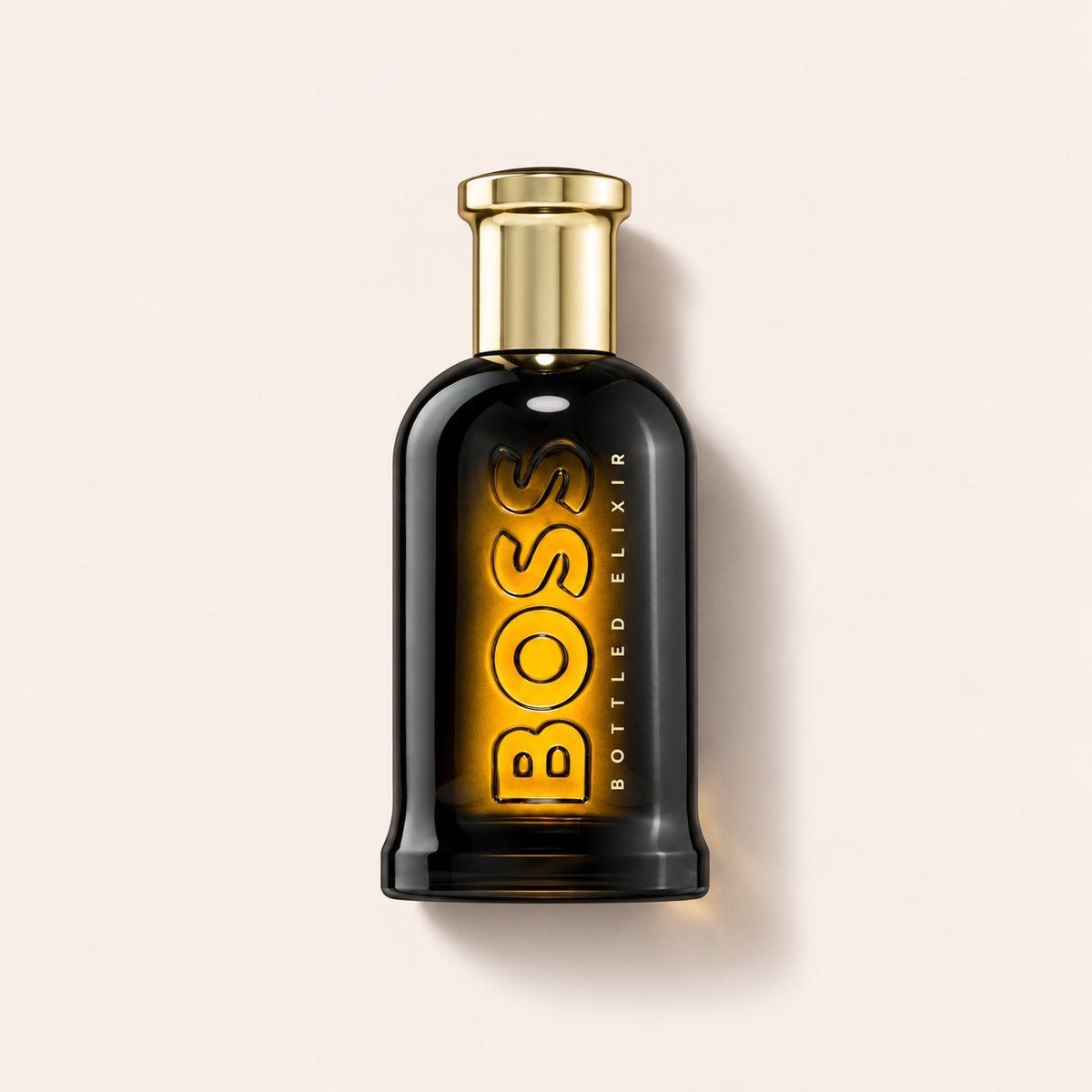 Flakon BOSS Bottled Elixir Parfum Intense 100 ml na světlém podkladu – MrRizz