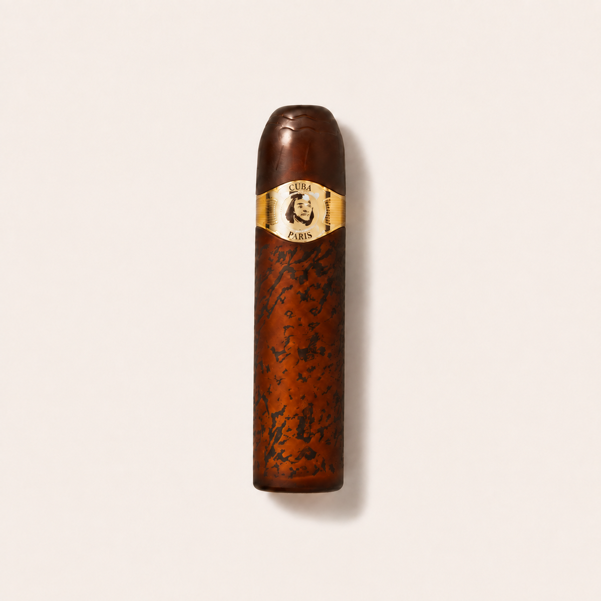 Hnědý flakon Cuba Magnum Gold EDT 130 ml se zlatou etiketou na světlém pozadí – MrRizz