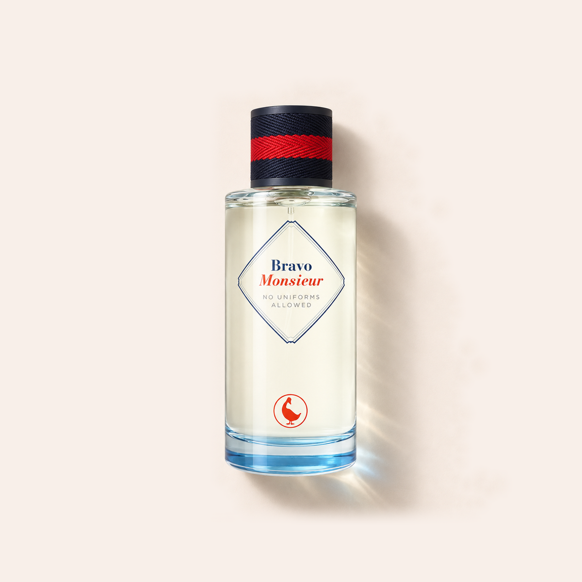 Flakon parfému El Ganso Bravo Monsieur EDT 125 ml na béžovém pozadí – MrRizz