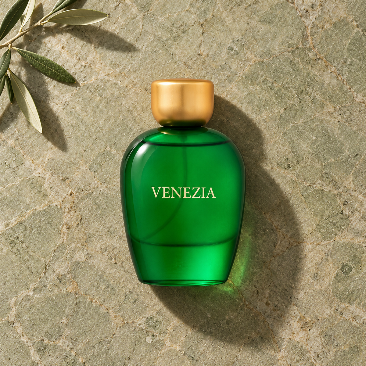 New Brand Parfums Venezia 100 ml – parfém v prostředí, pohled shora s bočním stínem