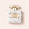 Flakon Oscar de la Renta Bella Blanca EDP 100 ml na béžovém pozadí – MrRizz