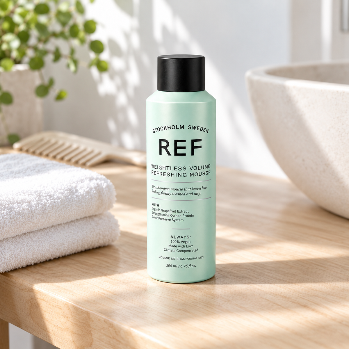 REF Weightless Volume Refreshing Mousse 200 ml – atmosférická fotografie – MrRizz